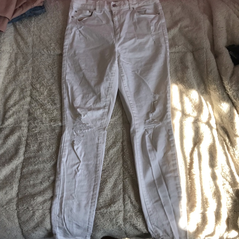 White high waisted skinny jeans